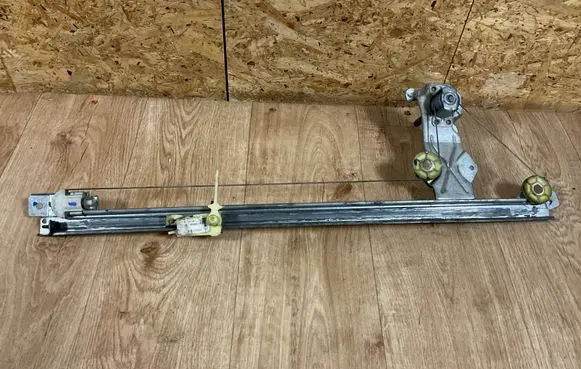 Renault Trafic II (X83) Front door manual window regulator 7700311818 91165695