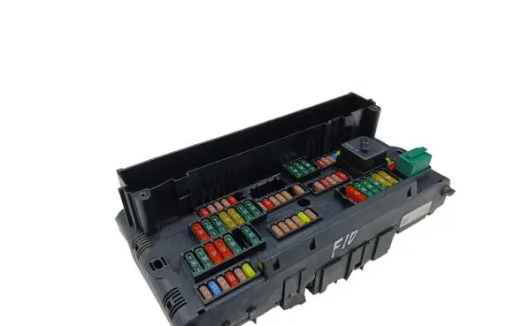 BMW 5 F10 F11 Fuse module 9252815