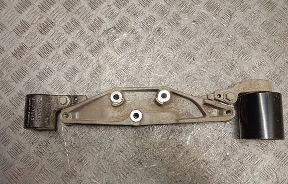 Volvo XC60 Rear differential/diff mount bracket 31437628 31437943 32203501
