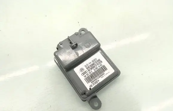 Volkswagen Tiguan Seat control module 5N0959339B