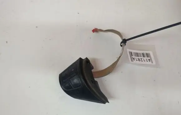 Skoda Octavia Mk2 (1Z) Steering wheel buttons/switches 1Z0959538