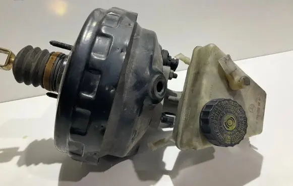 Mercedes-Benz CLK A209 C209 Master brake cylinder A0054304830 0054304830