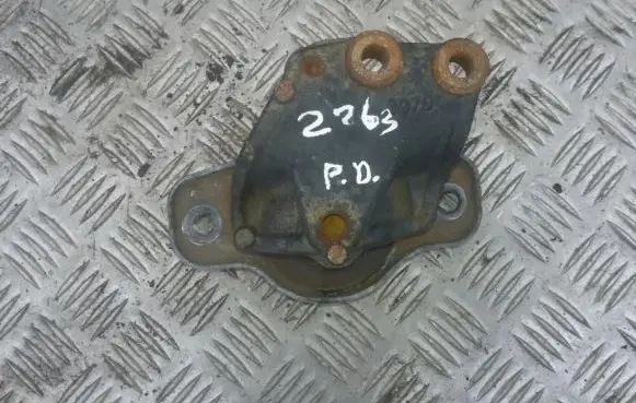 Citroen C1 Engine mount bracket