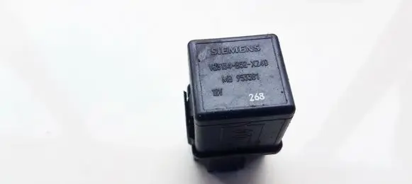 Volvo S40, V40 Other relay MB953381 V23134-B52-X240