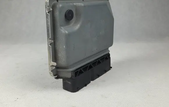 Skoda Fabia Mk4 (6VA) Engine control unit/module ECU 050907445C FYM26E72Z 050907415