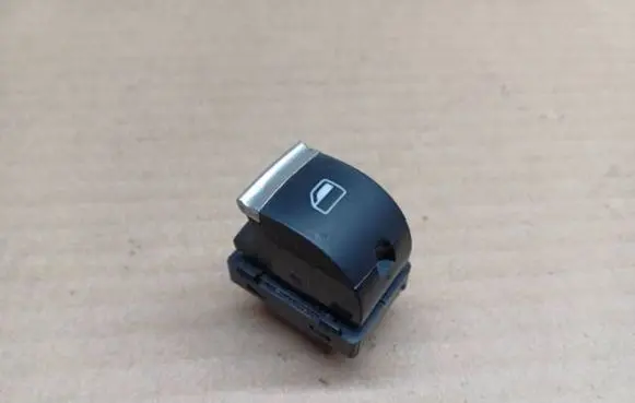 Audi A3 S3 8P Electric window control switch 4F0959855B 256104S