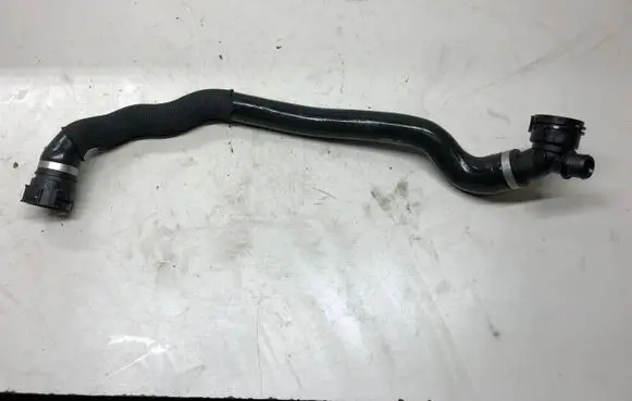 BMW X1 F48 F49 Engine coolant pipe/hose 8584831 13876010