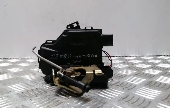 Audi A4 S4 B6 8E 8H Rear door lock 4B0839016D