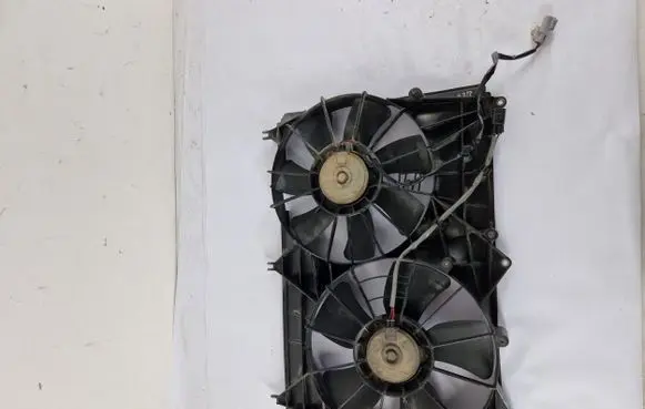 Suzuki Grand Vitara II Radiator cooling fan shroud 