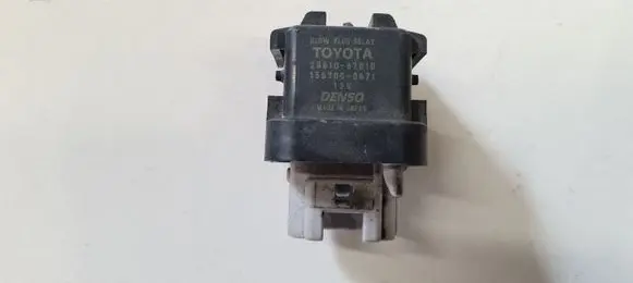 Toyota Avensis T250 Glow plug pre-heat relay 2861067010 1567000671