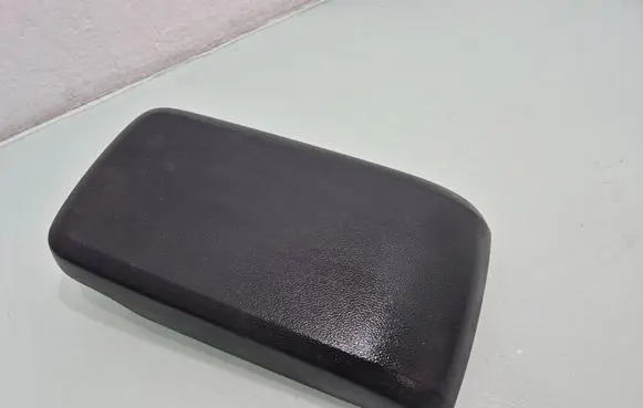 Mazda CX-7 Armrest 