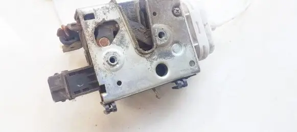 Audi A6 S6 C4 4A Front door lock 4a1837016d
