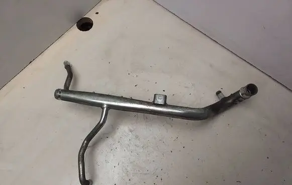 Volvo V70 Engine coolant pipe/hose