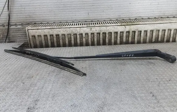 Toyota Echo Windshield/front glass wiper blade 11C6186