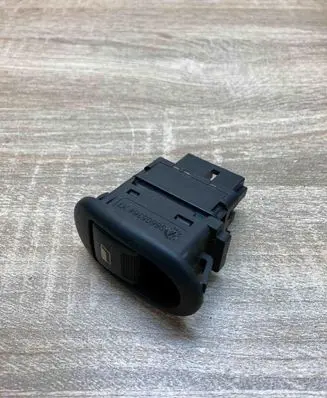 Citroen C3 Electric window control switch 96605364XT 30054