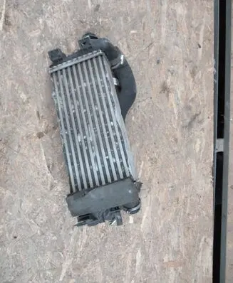Ford Focus Intercooler radiator BV619L440CG Y2488006 FC7A