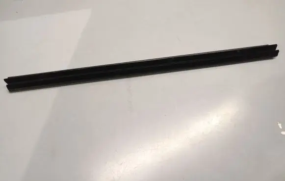 Citroen C5 Aircross Rubber seal rear door window/glass 9816903580