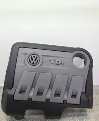Volkswagen Tiguan Engine cover (trim) 06200288