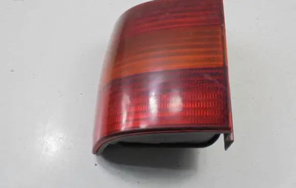 Volkswagen PASSAT B4 Rear/tail lights 3A9945111