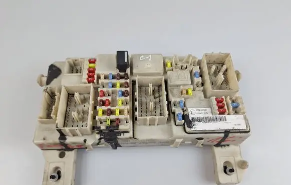 Ford Focus Fuse module 7M5T14A073CD