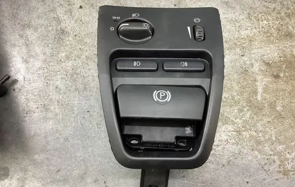 Light switch