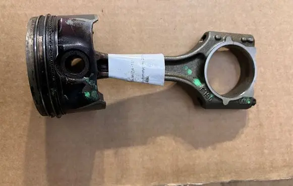 Porsche Macan (95B) Piston 06KBN82420
