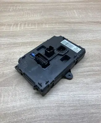 Peugeot 407 Comfort/convenience module 9656147980 S120017004H