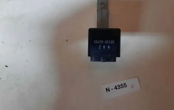 Hyundai Trajet Other relay 954303A100