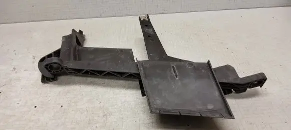 BMW X3 E83 Headlight/headlamp mounting bracket 1301073024