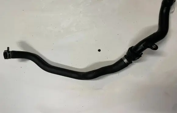 BMW 1 E81 E87 Engine coolant pipe/hose 9133172
