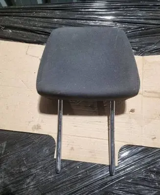 BMW 1 E81 E87 Front seat headrest 