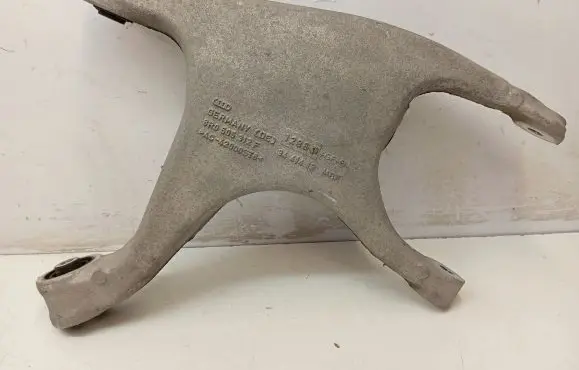Porsche Macan (95B) Rear upper control arm/wishbone 8R0505312F