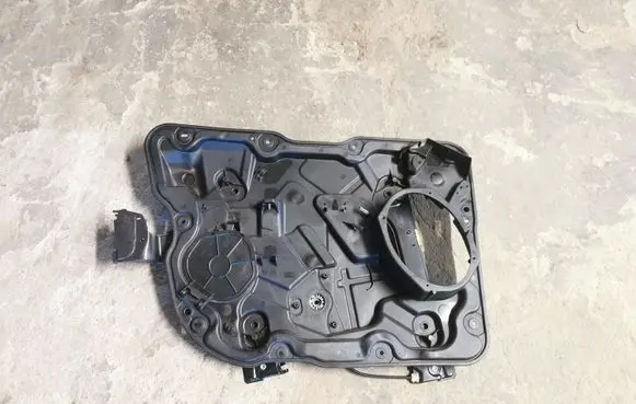 Dodge Durango Front door window regulator with motor 68231063AE