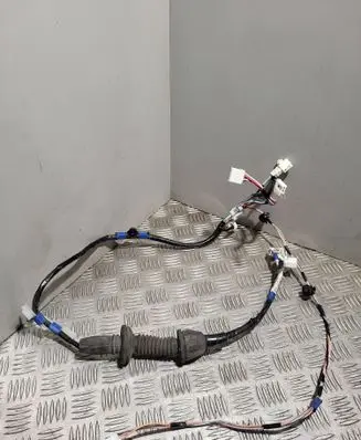 Toyota Yaris Front door wiring loom 828190D060