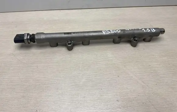Volkswagen Golf VIII Fuel main line pipe 05E133320B