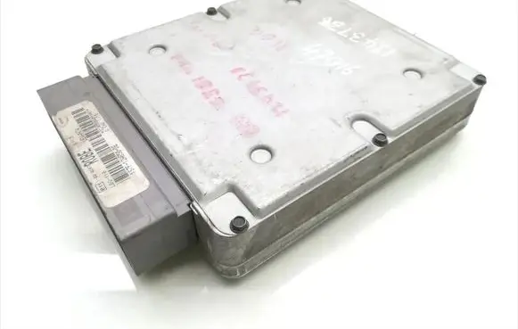Ford Mondeo Mk III Engine control unit/module 1S7F-12A650-DE ROBE