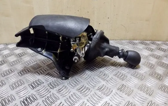 Nissan NV400 Gear shifter/selector 8200744935