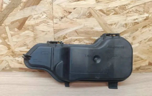 Volvo S80 Headlight/headlamp dust cover 63302