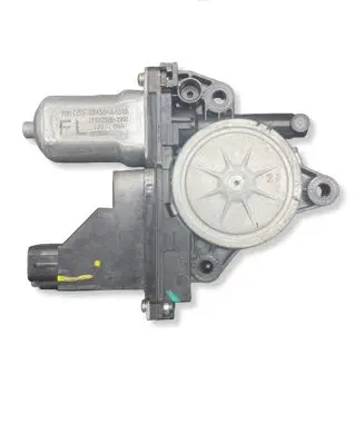 KIA Carens III Front door window regulator motor 82450A4010