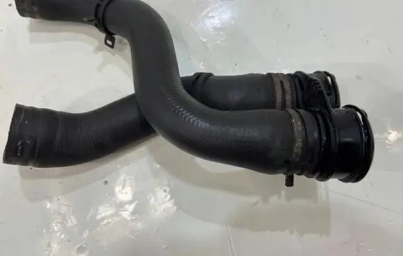 Porsche Cayman 987 Engine coolant pipe/hose