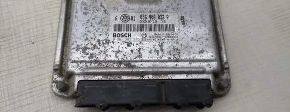 Volkswagen Golf IV Engine control unit/module 038906032P