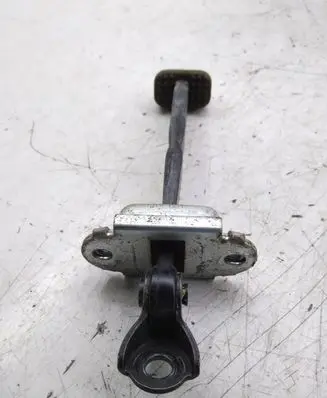 Honda CR-V Rear door check strap stopper