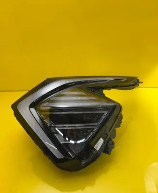 KIA Sportage Headlight/headlamp 92101R2100