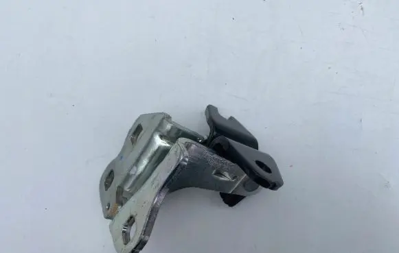 Tesla Model 3 Loading door hinge set 109133000D 1091330