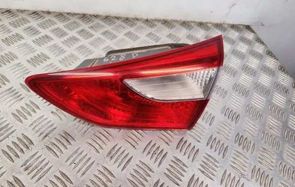 Hyundai i30 Tailgate rear/tail lights 92404A50