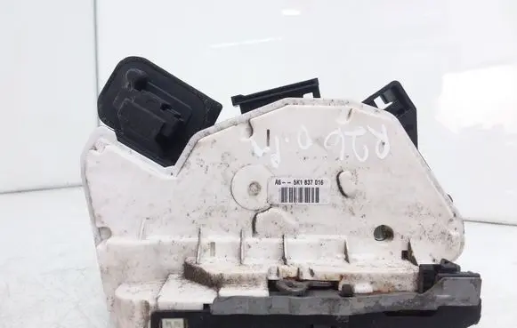Skoda Yeti (5L) Front door lock 5K1837016