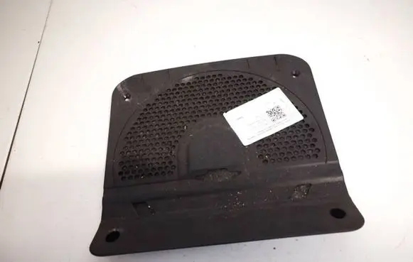 BMW 4 F32 F33 Side speaker trim/cover 43040789349 9290908