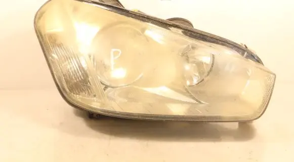 Ford C-MAX I Headlight/headlamp 16531001