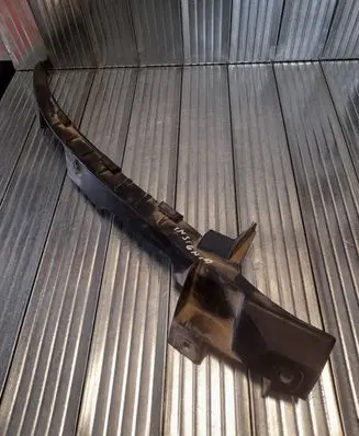 Opel Insignia A Front bumper mounting bracket 13250571