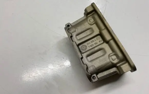 BMW 3 E92 E93 Other cylinder head part 7605104